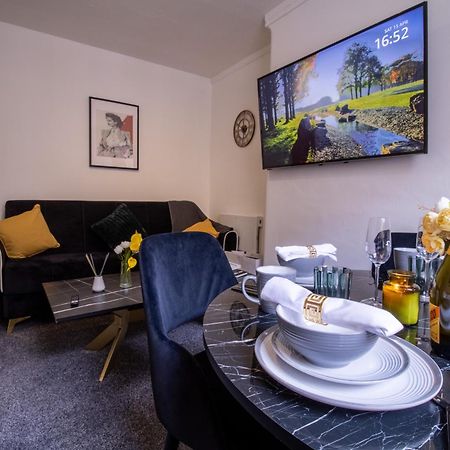 Chic Urban Retreat 1 Bedroom Gem In Covent Garden London Exterior foto