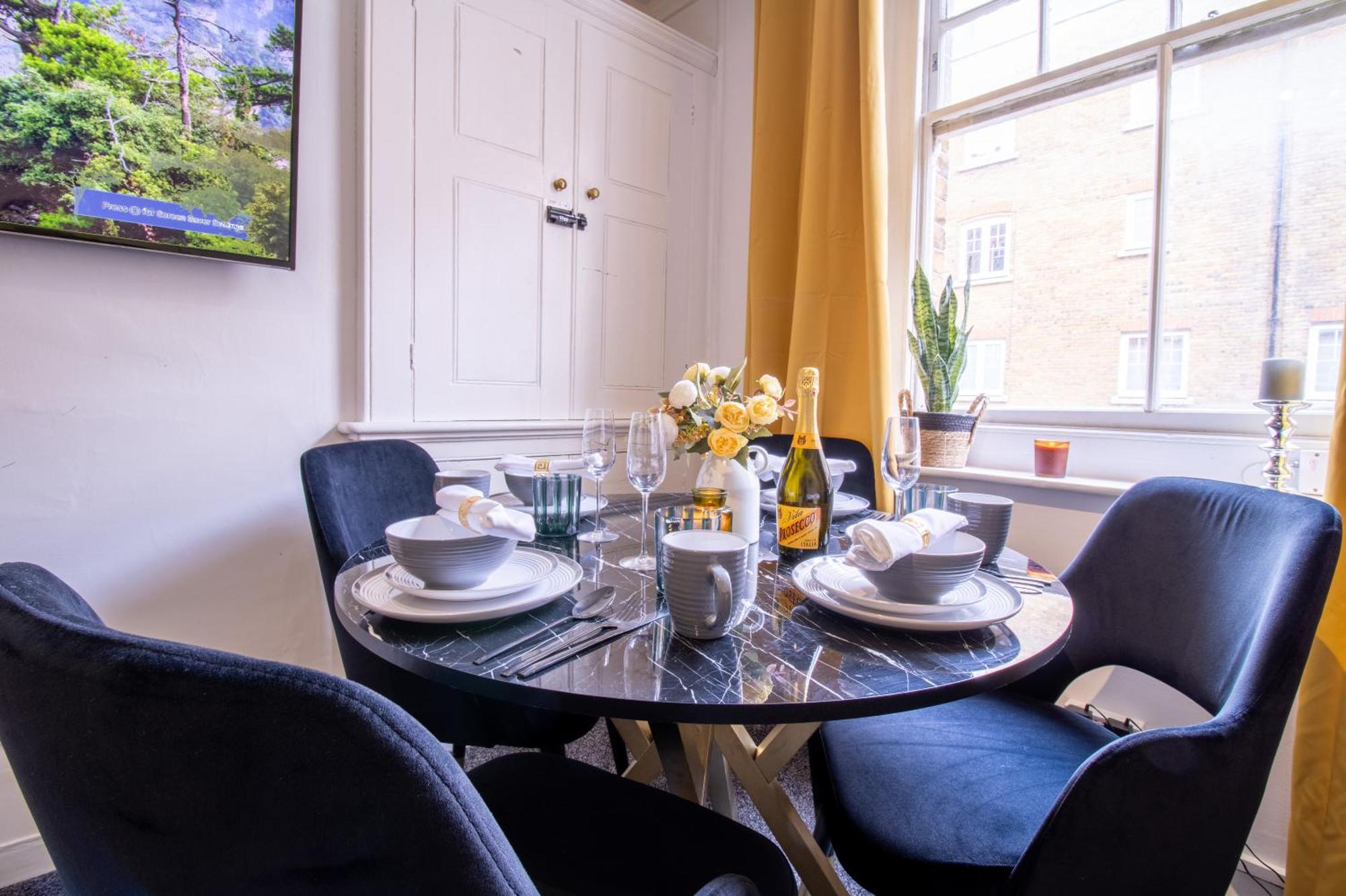 Chic Urban Retreat 1 Bedroom Gem In Covent Garden London Exterior foto